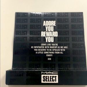 NIB MAC PATENTPOLISH LIP PENCIL BROWN